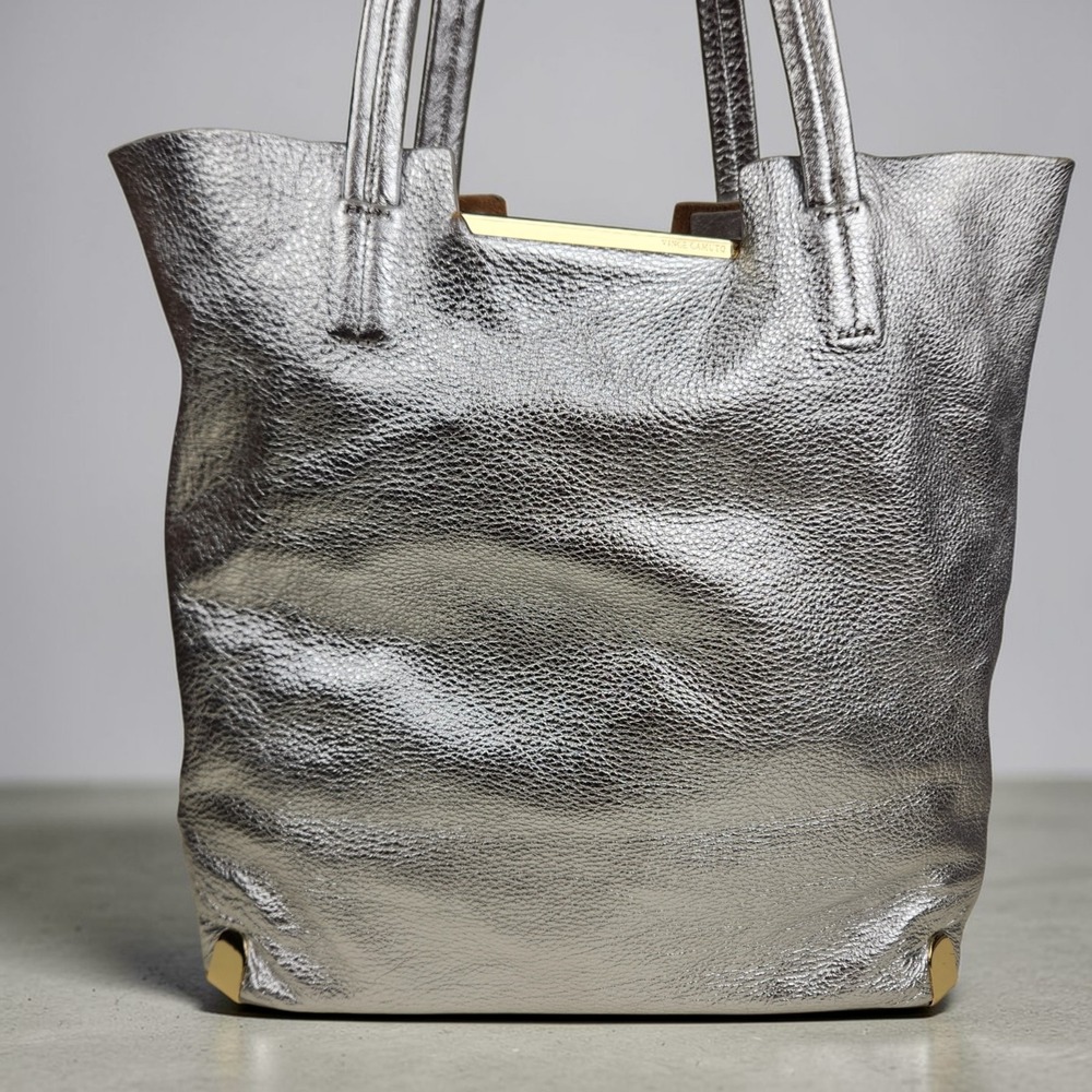 Vince Camuto Silver Leather Tote Bag Womens Metallic Shoulder Handbag - Picture 3 of 15